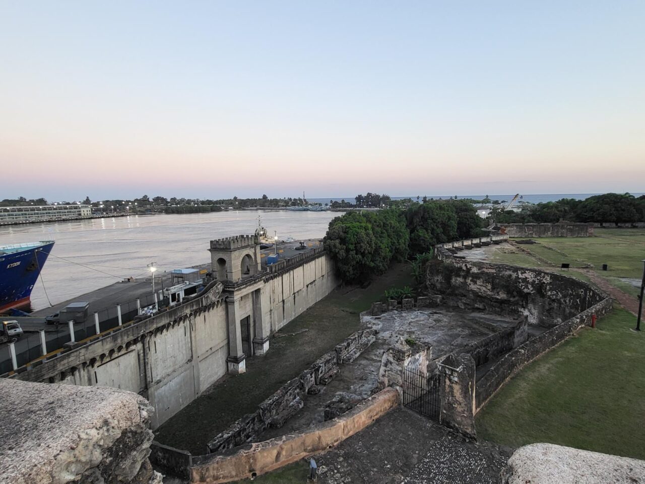 Fortaleza Ozama Fort, by Ozama River